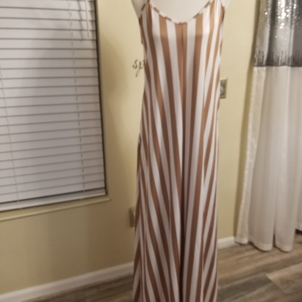 Super cute sundress